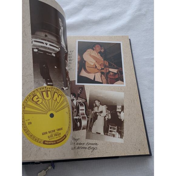 Elvis Presley Commemorative Edition Books, Mags, Pamphlets, Concert Memorabilia - Picture 9 of 10